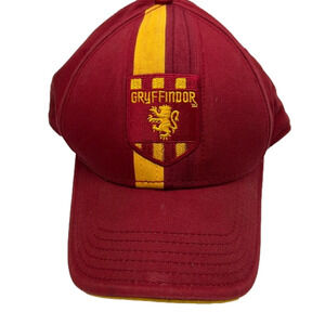 Wizarding World of Harry Potter Hat I Gryffindor Cap  I Universal Studios